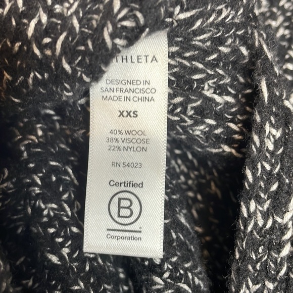 Athleta | Black & White Wool Shasta V-Neck Sweater Size XXS - Picture 7 of 8